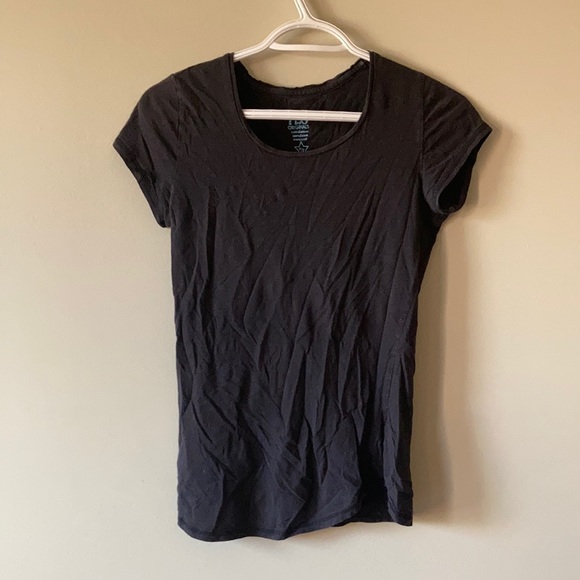 Plain black t-shirt - Picture 1 of 2